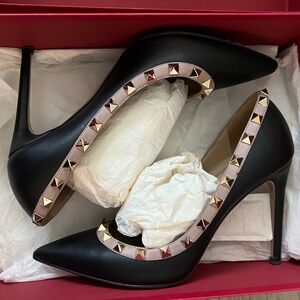 Valentino Rockstud Black Pump - Size 36.5